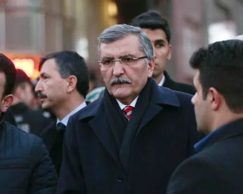 Beykoz Kahvecisi'nin sosyal medya hesabından yapılan çekilişte Murat Aydın'ı takip