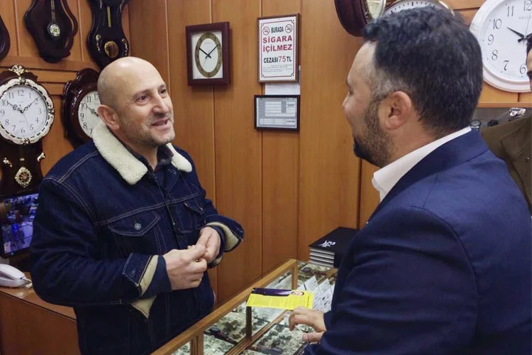 Ambulansların trafik yüzünden beklemesinin kabul edilemez olduğunu söyleyen Murat Miniç,