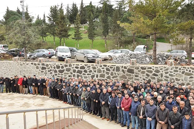 mustafa toprak cena Vy8 AIGpel