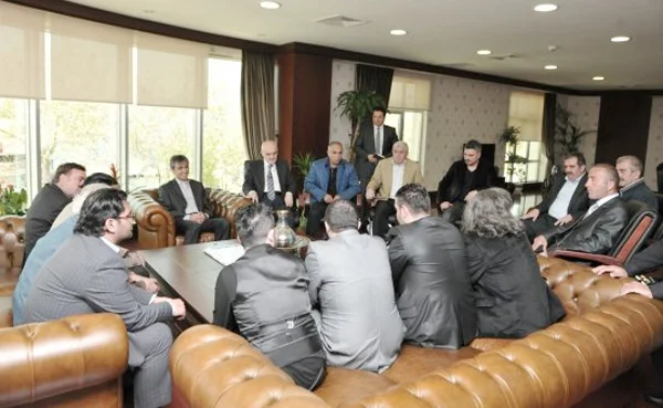 Yerel Seçimlerin ardından toplumun tüm kesimlerinden tebrik ziyaretlerini kabul eden