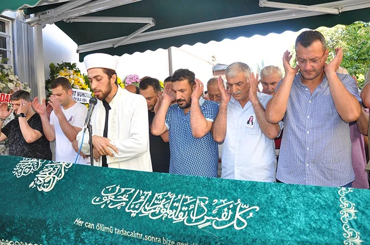 nebahat can 393krar9GX