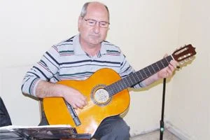 Necip Baykan… Yaşı 40’larda seyredenler kendisini Beykoz Belediyesi Düğün Salonundaki