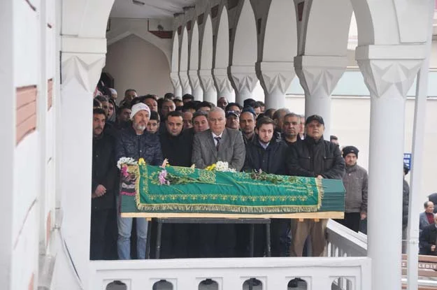 necla cenaze secili 7 Y93jYGc4LY