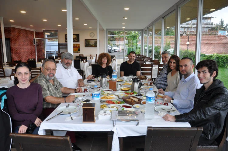 nezihe muhiddin sahnesi beykoz da acildi 2 br1nMU Eur