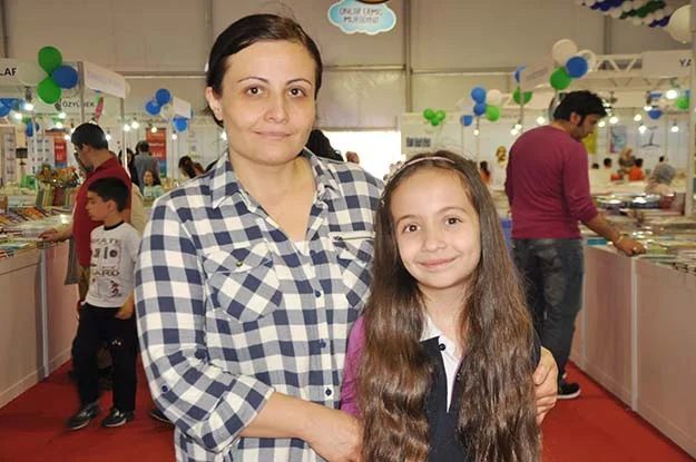 Henüz 9 yaşında kitap yazan Nisa Naz Kılıç, Beykozluları 22