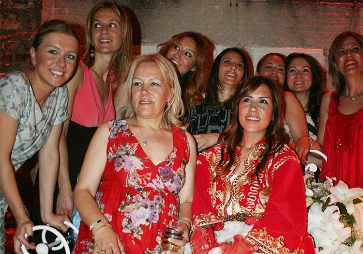 Ünlü Blogger anne Beykoz’da kimin kızı dersiniz? 2