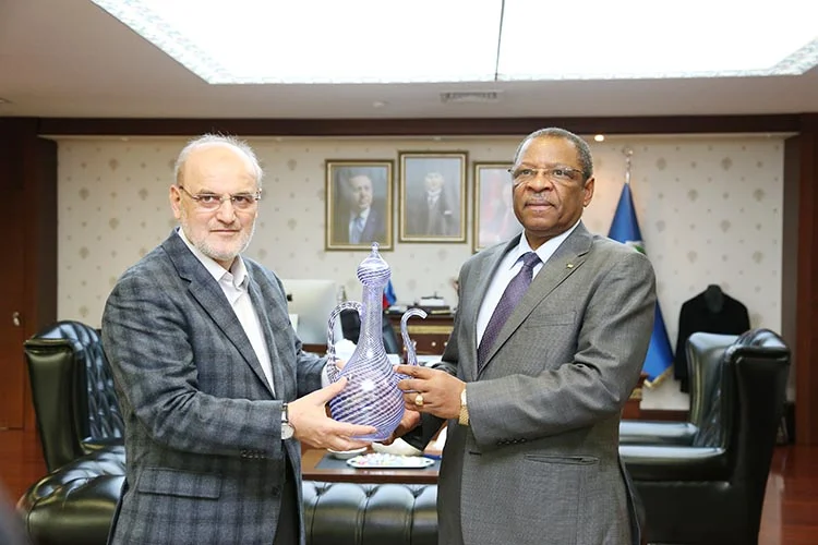 Nijer Büyükelçisi Adam Abdoulaye Dan-Maradı’dan, Beykoz Belediye Başkanı Yücel Çelikbilek’i