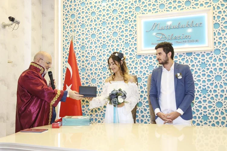 Beykoz, nikâhlarını 07.07.2017 tarihiyle unutulmaz kılmak isteyen 28 çiftin heyecanına