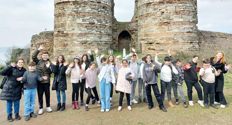 Beykoz Hacı Numan Ortaokulu öğrencileri yaz tatilinde hazırladıkları e twinning