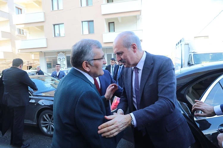 AK Parti Genel Başkanvekili Numan Kurtulmuş, partisinin Beykoz İlçe Başkanlığını