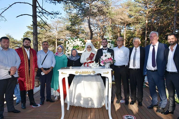 Kavacık Mangal Ailesinde nikah heyecanı 4 oguz nikah 20 jCAoRE8gIz