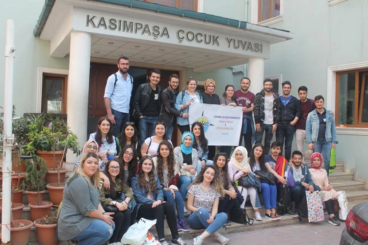 İstanbul Gelişim Üniversitesi tarafından hayata geçirilen ‘Sevgiye El Uzat’ 