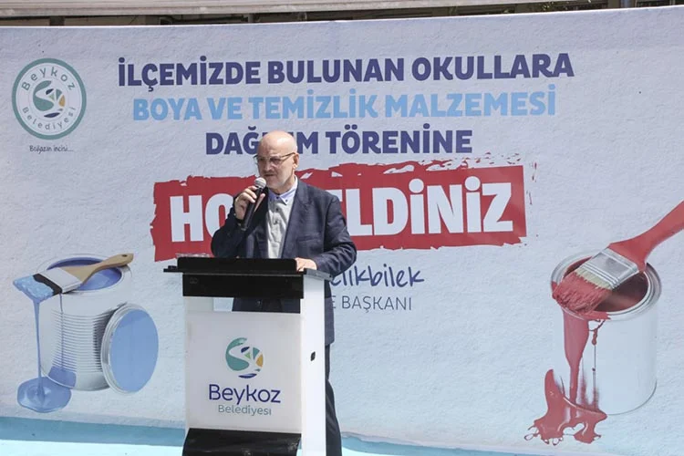  Beykoz Belediyesi ilçedeki okullara her yıl yaptığı boya ve