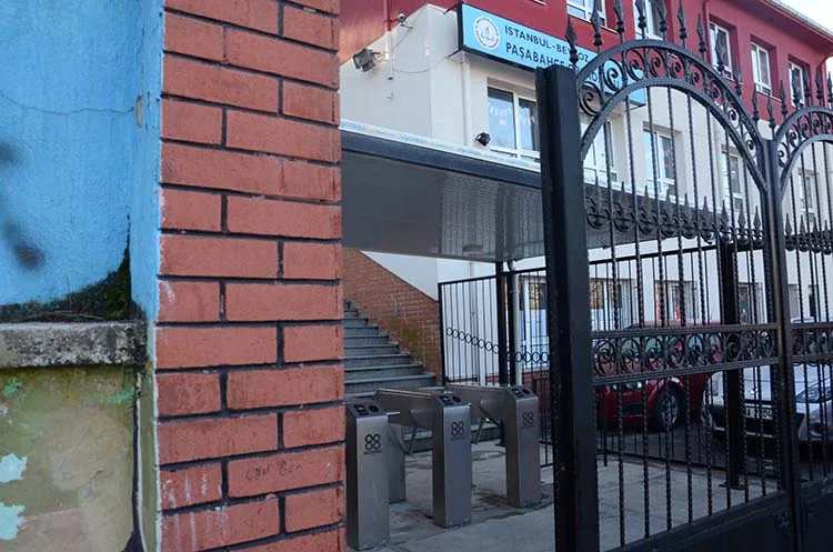 okul guvenl YH2mN64USy