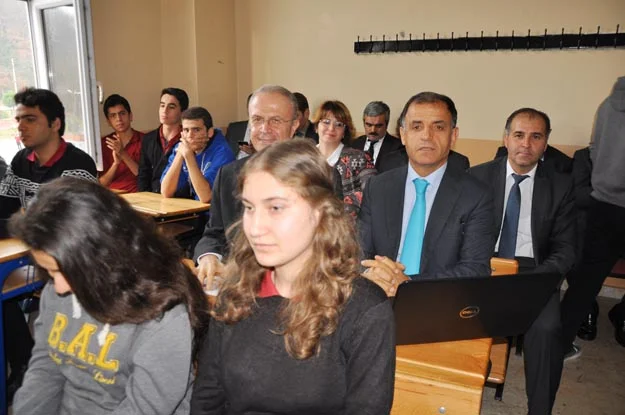 okul trafik secili 17 OGfwEeKTIX