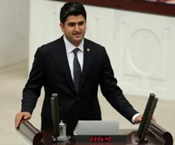 onursal adiguzel jePaKym IF