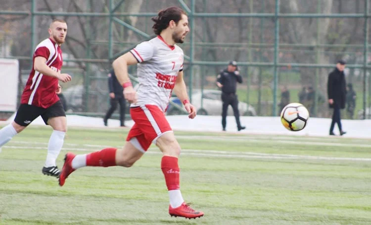 Ortaçeşmespor'u kırmızı kart yıktı 1 or 1 VjivWpDokH