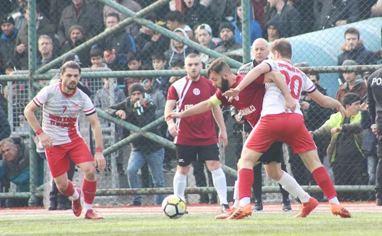 Ortaçeşmespor'u kırmızı kart yıktı 3 or 4 Ug1LO0b5As