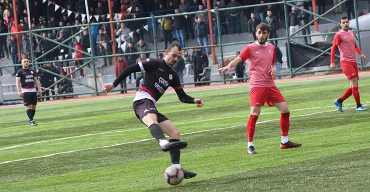 Ortaçeşmespor sezonun son maçından galip ayrıldı: 4-0 1 orta 3 NHOnZQT1zY