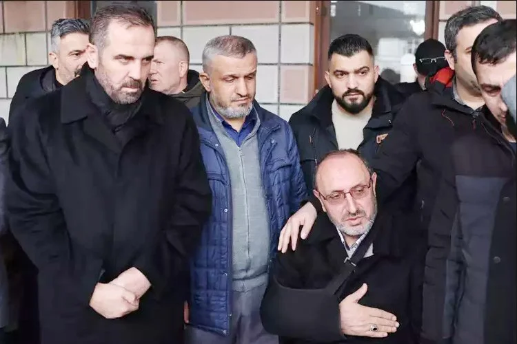 Geçtiğimiz günlerde Kırıkkale’de meydana gelen trafik kazasında eşi Asiye Şimşek’i