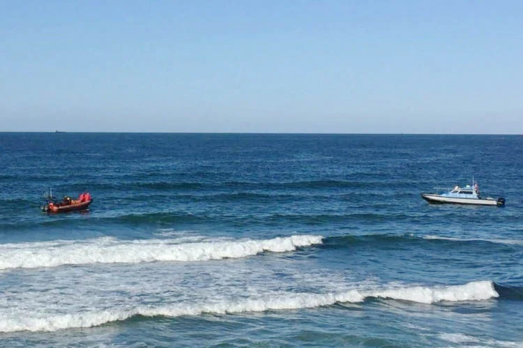 Riva'nın Gelara bölgesinde üç gün önce arkadaşlarıyla denize giren 19