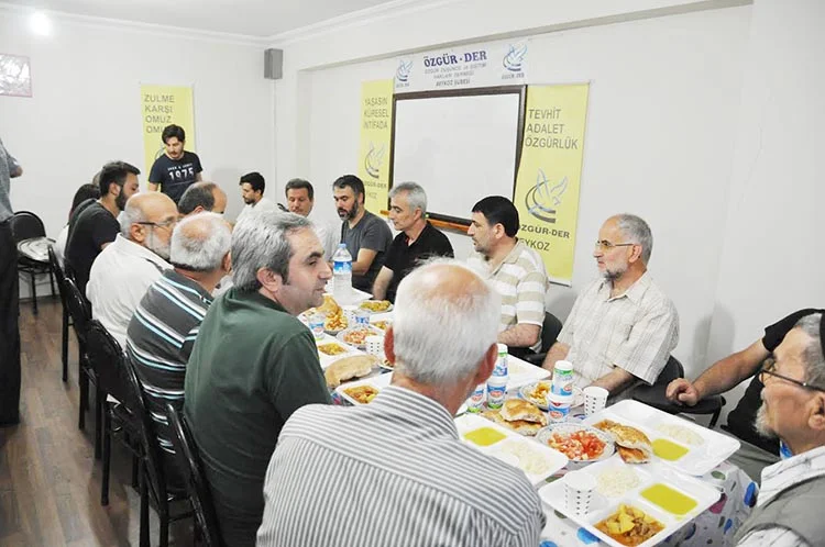 ozgur der iftar 4 dXjLEwjWE