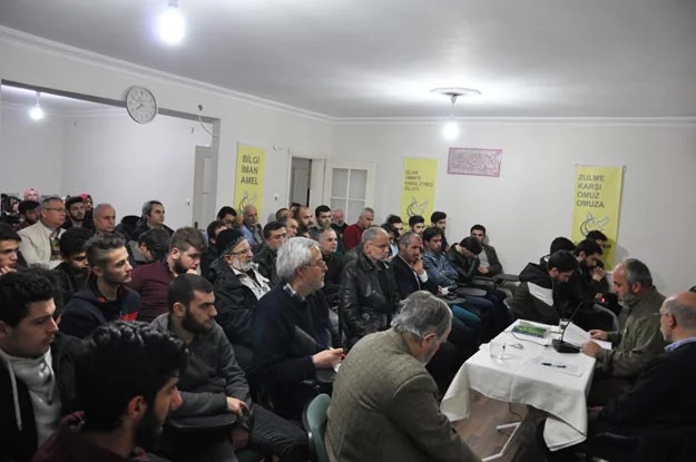 Özgür-Der’in bu haftaki konusu Kimlik ve Cemaat konularının İslam’daki yeri