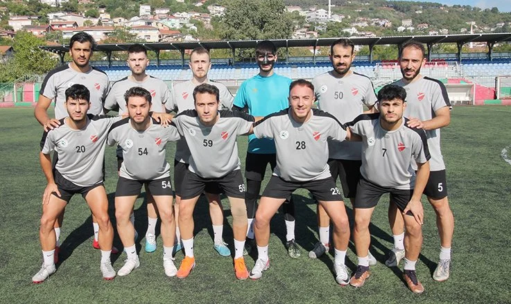 Paşabahçe Beykoz’da Yeniköy ile berabere kaldı 3