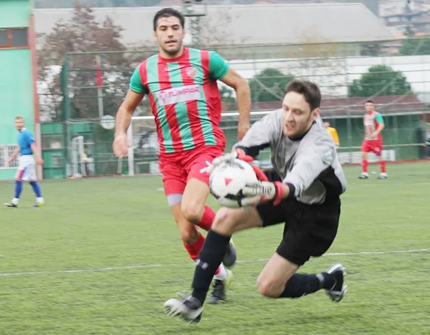 İstanbul Süper Amatör Lig 5. Grubu’nun Lideri Paşabahçespor, zorlu İstanbul