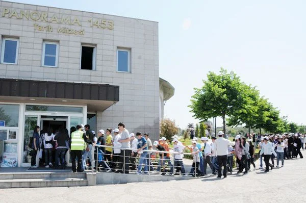 45 İlköğretim Okulu’ndan 7 bin öğrenci, Beykoz Belediyesi organizasyonunda, Panorama