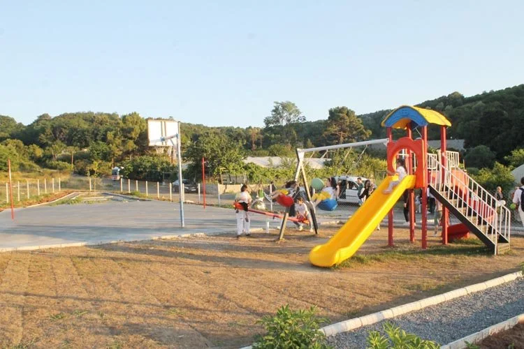 Gelecek Partisi Sarıyer İlçe Başkanlığı’nın girişimleriyle Gümüşdere Mahallesi’nde inşa edilen