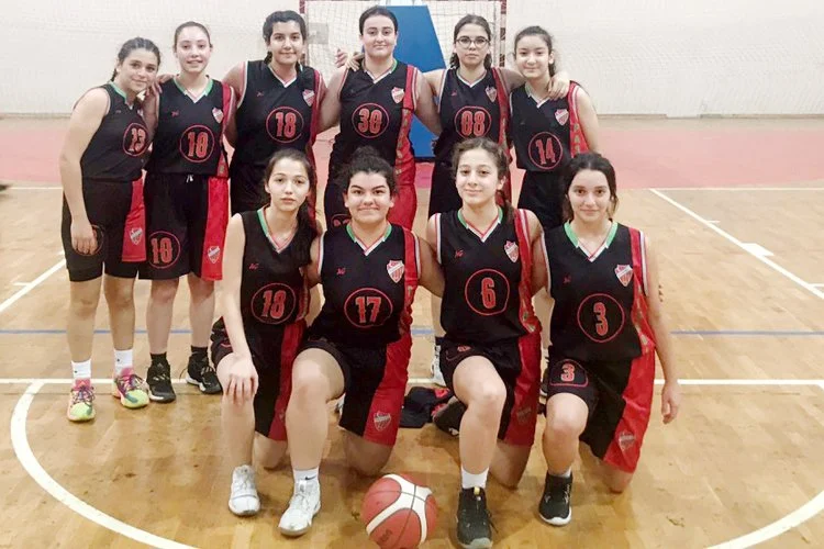 Beykoz İlçesindeki Basketbol heyecanı değişik kategorilerdeki maçlar ile devam ediyor