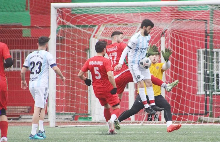 İstanbul Süper Amatör Liginin iki temsilcisinin karşılaşmasının adresi Paşabahçe Stadı