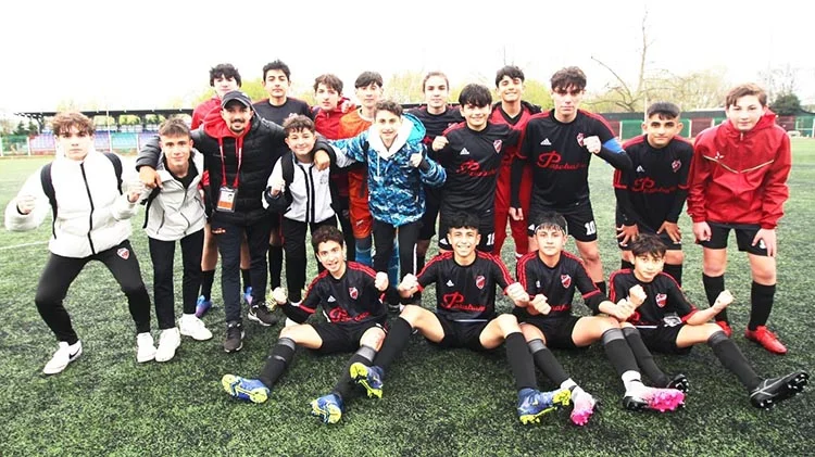 pasa beyk tK1lVkCEF0