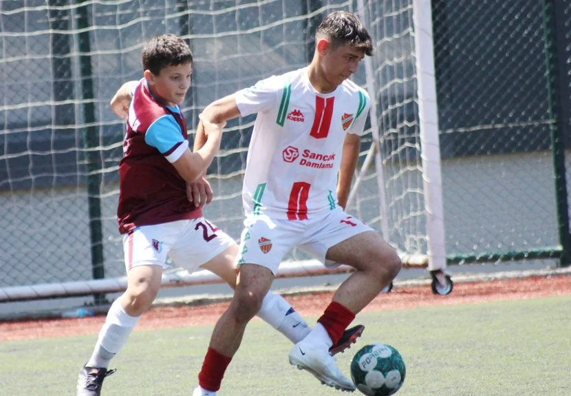 İstanbul Amatör Liglerinde artık sezonun son şampiyonları da belli olmaya