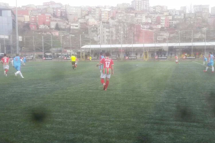 Paşabahçespor, Beyoğlu Stadı'nda karşılaştığı Güngören Belediyespor'u 4-1 mağlup etti.