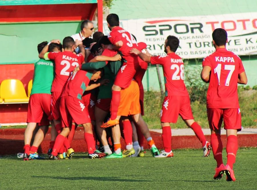 İstanbul Süper Amatör Lig 4.Grubunda hafta sonunda Paşabahçe Stadında son