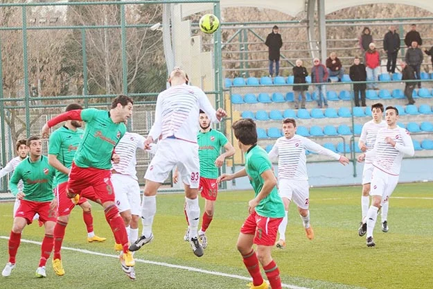 İstanbul Süper Amatör Lig Klsman Grubunda 8.Hafta karşılşmasın Merkez Efendi