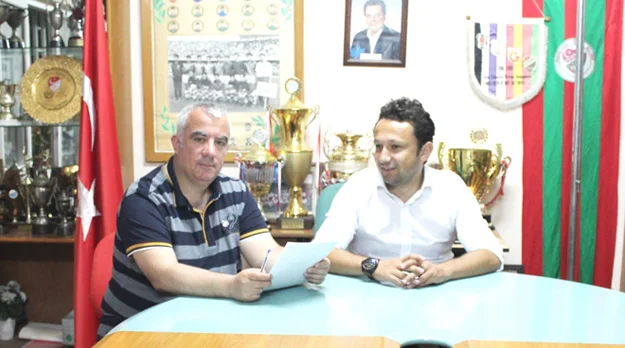 2013-2014 Sezonu'nu 3 yaş kategorisinde şampiyonluklar ile kapatan Paşabahçespor yeni