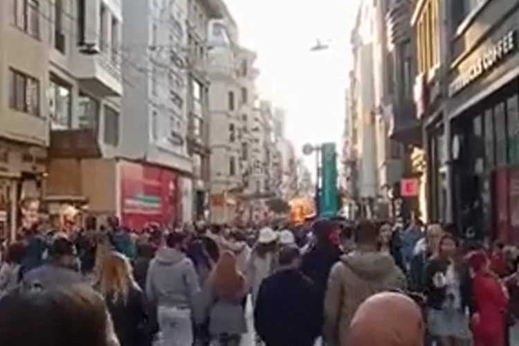 Taksim İstiklal Caddesi'nde saat 16.30 sularında meydana gelen patlama nedeniyle