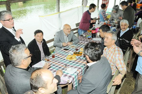 Beykoz Belediye Başkanı Yücel Çelikbilek, piknik sezonunun başlamasıyla birlikte hemşehri