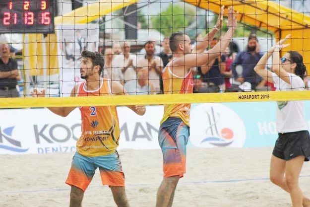 Play Voleybolunda Beykoz'da vardı 5 pl IUqDJHs2qt