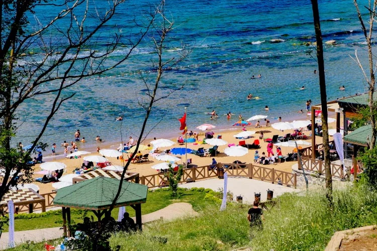 Beykoz Belediyesi geçen yıl yoğun ilgi gören Riva Elmasburnu Plajı’nda