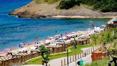 Beykoz’un gözde plajı Elmasburnu’nda haftada 2 gün kadınlara özel olarak