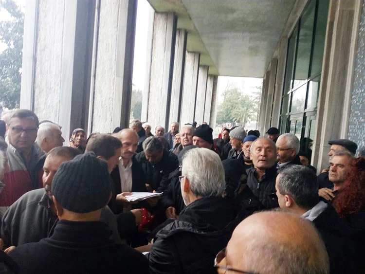 Beykoz'da, Çiğdem Mahallesi Yaşatma Derneği’nin organize ettiği toplantıda bir araya