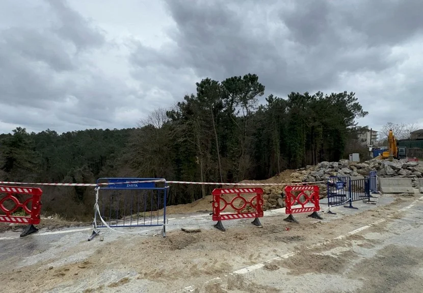 Beykoz'da Ocak ayının ilk haftasında çöken Polonezköy yolu hala kapalı...