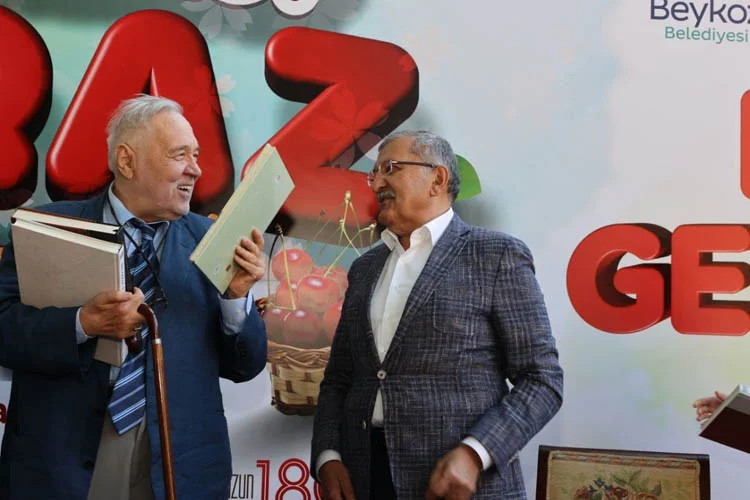 Beykoz'da festival... İlber Ortaylı ve Yüksek Sadakat 3 poydb4 BugUsTIyFH