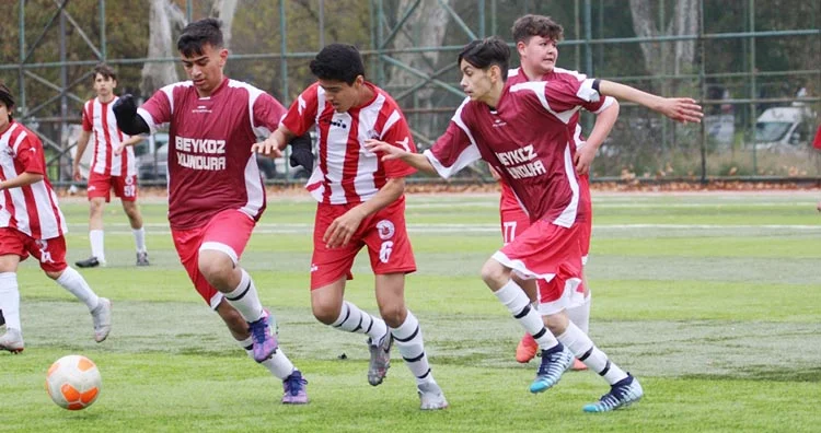 Beykoz İlçesinin U16 Yaş Grubunda liglere katılım sağlayan 2 takımın