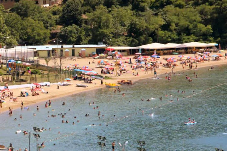 Günlük koronavirüs tablosuna göre vaka sayısının arttığı görülürken, Beykoz Poyrazköy'de