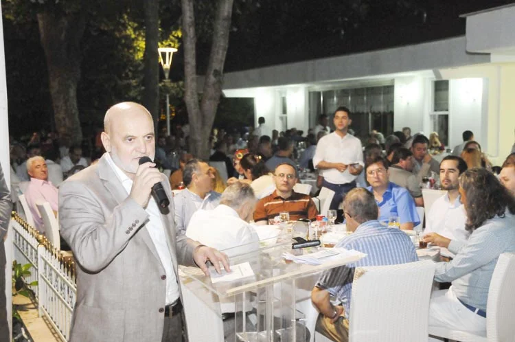 Beykoz Belediyesi’nin toplumun farklı kesimlerinden temsilcileri buluşturduğu Gönül Sofrası İftarı’nda